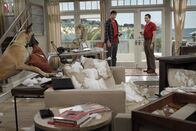 Two and a Half Men – Was ist bloß bei Walden (Ashton Kutcher, l.) und Alan (Jon Cryer, r.) passiert?
