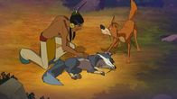 Yakari – Fuchs Silberfell stellt sich tot vor Jäger Stolze Wolke und Hund Knickohr.