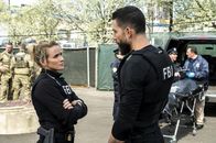 FBI: Special Crime Unit – Special Agent Nina Chase (Shantel VanSanten, l.); Special Agent Omar Adom 'OA' Zidan (Zeeko Zaki, r.)