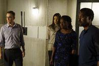 Castle – Werden Todd (Kevin Christy, l.), Meadow (Vedette Lim, 2.v.l.), Patty (Isara Victor, 2.v.r.) und Judah (Cyrus Farmer, r.) wirklich alle dazu gezwungen, an einem perfiden und tödlichen Psycho-Spiel teilzunehmen?