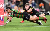 Rugby: NRL Telstra Premiership – Cody Walker (l.) of the Rabbitohs scores a try during the NRL Grand Final between the Penrith Panthers and South Sydney Rabbitohs at Suncorp Stadium in Brisbane, Sunday, October 3, 2021.