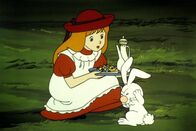 Alice im Wunderland – Alice versucht Benny Bunny zu einem Besuch im Wunderland zu überreden. Benny Bunny will davon allerdings nichts wissen. Jedes Mal, wenn Alice im Wunderland auftaucht, gibt es Ärger.