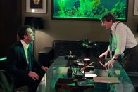 How I Met Your Mother – Robin und ihr Therapeut kommen sich näher, während Marshall (Jason Segel, l.) mit der Arbeit seines Boss Garrison Cootes (Martin Short, r.) nicht ganz zufrieden ist ...