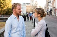 Cheat - Der Betrug – Die Cambridge-Professorin Leah Dale (Katherine Kelly) braucht Abstand von ihrem Mann Adam (Tom Goodman-Hill).