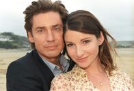 Rosamunde Pilcher: Wind über der See – Martin Kluge und Sophie Wepper in "Rosamunde Pilcher - Wind über der See".
