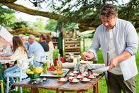 Jamie Oliver: Together - Alle an einem Tisch – Jamie Oliver und Familie Die Verwendung des sendungsbezogenen Materials ist nur mit dem Hinweis und Verlinkung auf TVNOW gestattet.