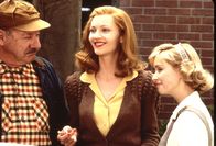 Tucker – Vera (Joan Allen, Mitte); Marilyn Lee (Nina Siemaszko, r.)