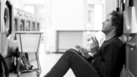 Streetphilosophy – Jonas lernt: Hedonismus in der Philosophie bedeutet, den Schmerz zu vermeiden und nicht so sehr, die Lust zu maximieren.