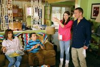The Middle – v.l.n.r.) Frankie (Patricia Heaton); Brick (Atticus Shaffer); Sue (Eden Sher); Darrin (John Gammon)