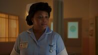 Death in Paradise – Kurz vor ihrem Tod scheint die Krankenschwester Dena Johnson (Gbemisola Ikumelo) beunruhigt zu sein. Hatte sie etwas zu verbergen?