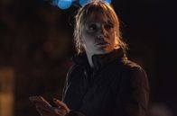Back to Life – Sie hat ein Geheimnis: Mandy (Christine Bottomley) ist beunruhigt.