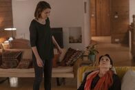 Killing Eve – Geraldine (Gemma Whelan, l.); Carolyn Martens (Fiona Shaw, r.)