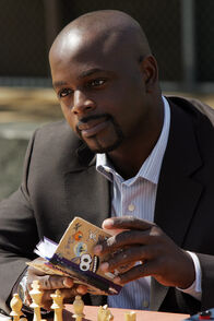 Numb3rs - Die Logik des Verbrechens – Ein neuer verzwickter Mordfall erwartet David Sinclair (Alimi Ballard) und seine Kollegen ...