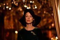 München Mord – Anita Jandl (Jenny Schily) ist von Schallers Auftritt berührt.