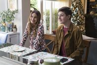 Speechless – L-R: Taylor (Sedona James) und Ray DiMeo (Mason Cook)