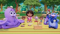 Dora – v.li.: Val the Octopus, Isa, Guillermo, Dora, Boots, Isabella, Tico, Benny