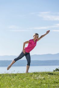 Tele-Gym – Schmerzfreie Kniee mit Gabi Fastner.