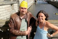 Xenius – Moderatoren Caroline du Bled und Gunnar Mergner sehen sich neue Filter und Schutzmaßnahmen an.