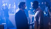 StartUp – Nick Talman (Adam Brody) und Ronald Dacey (Edi Gathegi)