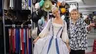 TickTack - Zeitreise mit Lisa & Lena – Wer schön sein wollte, musste leiden: Im Rokoko trugen Frauen Korsett für eine schmale Taille