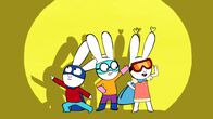 Simon – Als Superhelden-Trio verkleidet, fassen Simon (l.), Ferdinand (M.) und Lou (r.) den Mut, sich dem Monster im Baumhaus entgegenzustellen.