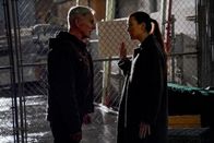 Navy CIS – Leroy Jethro Gibbs (Mark Harmon, l.); Ziva David (Cote de Pablo, r.)