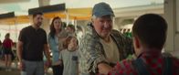 Coco Farm – Nach vielen Anlaufschwierigkeiten wird die „Coco Farm“ letztlich ein Erfolg. Und nicht nur das. Auch Raymond (Benoît Brière, 2. von rechts), findet durch das Projekt wieder zu sich selbst - und zu seiner Familie.