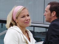 Schwarzwaldliebe – Eigentlich ist Elisabeth (Claudine Wilde) mit ihrem Freund Daniel (Max Gertsch) nicht wirklich glücklich - sie sehnt sich nach dem Landleben zurück.