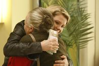 Danni Lowinski – Ende gut, alles gut: Danni (Annette Frier, l.) und Uta Schwartz (Barbara Morawiecz, r.) ...