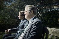 Der junge Inspektor Morse – Inspektor Morse (Shaun Evans, l.) und Fred Thursday (Roger Allam, r.) versuchen, einen kaltblütigen Mörder zu stellen, doch die Zeit arbeitet gegen sie.