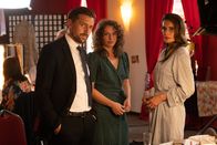 Check Check – (v.l.n.r.) Jan Rothe (Klaas Heufer-Umlauf); Victoria (Antonia Bill); Sabine Grünberg (Doris Golpashin)