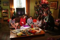 The Middle – (v.l.n.r.) Axl (Charlie McDermott); Sue (Eden Sher); Brick (Atticus Shaffer); Frankie (Patricia Heaton); Mike (Neil Flynn)