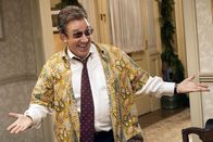 Verrückte Weihnachten – Luther Krank (Tim Allen) ist überhaupt nicht in Weihnachtsstimmung. Er würde lieber mit seiner Frau in den sonnigen Süden fahren und die Festtage ausfallen lassen.
