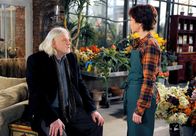 Rote Rosen – ARD ROTE ROSEN FOLGE 1694 Uhr im ERSTEN. Jan Dieck (Heinrich Rolfing, l.) entschuldigt sich bei Merle (Anja Franke, r.), fordert aber einen letzten gemeinsamen Flug mit ihr.