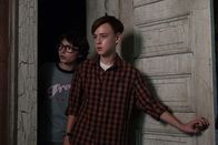 Es – Richie Tozier (Finn Wolfhard, l.); Bill Denbrough (Jaeden Lieberher, r.)
