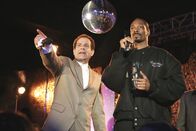 Monk – Rapper" -- Pictured: (l-r) Tony Shalhoub as Adrian Monk, Snoop Dogg as Murderess -- USA Network Photo: Carin Baer