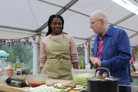 Das große Backen - UK – Maxy (l.); Matt Lucas (r.)