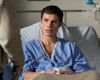 The Rookie – Nachdem Nolans Sohn Henry (Zayne Emory) zusammengebrochen ist, wird er im städtischen Krankenhaus behandelt. Wegen seiner Erkrankung muss er eine schwere Entscheidung treffen, doch ihm läuft die Zeit davon.
