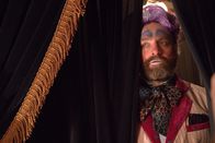Baskets – Chips (Zach Galifianakis) neuer Job im Zirkus verläuft ganz anders als gehofft ...