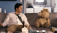Ted – Wird John (Mark Wahlberg) seinen besten Freund Ted für die Liebe seines Lebens auf die Straße setzen? Sie stellt ihn vor ein Ultimatum, denn Ted hat mit seinen Drogen-, Alkohol- und Sexexzessen nicht gerade den besten Einfluss auf John ...
