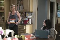 Modern Family – L-R: Claire Dunphy (Julie Bowen), Alex Dunphy (Ariel Winter)