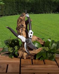 Kuders Gartenparadies – Kraftsparende Damen- & Floristenschere
