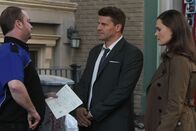 Bones - Die Knochenjägerin – Special Agent Seeley Booth (David Boreanaz) und Dr. Temperance "Bones" Brennan (Emily Deschanel)