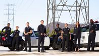 The Rookie – v.r.) sollen sie dabei auf die harte Realität eines Polizisten des LAPD vorbereiten. Dafür schrecken sie nicht davor zurück ihre Neulinge bis an die Grenzen zu treiben.
