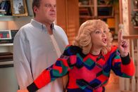 The Goldbergs – Jeff Garlin (Murray Goldberg), Wendi McLendon-Covey (Beverly Goldberg).