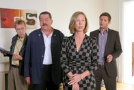 Die Rosenheim-Cops – v.l.: Polizist Michael Mohr (Max Müller), Kommissar Korbinian Hofer (Joseph Hannesschläger), Elisabeth Waldhier (Petra Zieser), Kommissar Sven Hansen (Igor Jeftic).