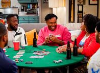The Neighborhood – (v.l.n.r.) Malcolm Butler (Sheaun McKinney); Marty Butler (Marcel Spears); Whitney (Amber Chardae Robinson)
