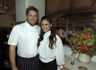 Top Chef Junior – Curtis Stone (l.); Vanessa Lachey (r.)