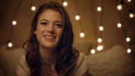 Honeymoon – Bea (Rose Leslie)