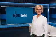 NDR Info – Moderatorin der Nachrichtensendung "NDR Info 21:45 Uhr. Gesendet wird wochentags um 21:45 Uhr aus Hannover.